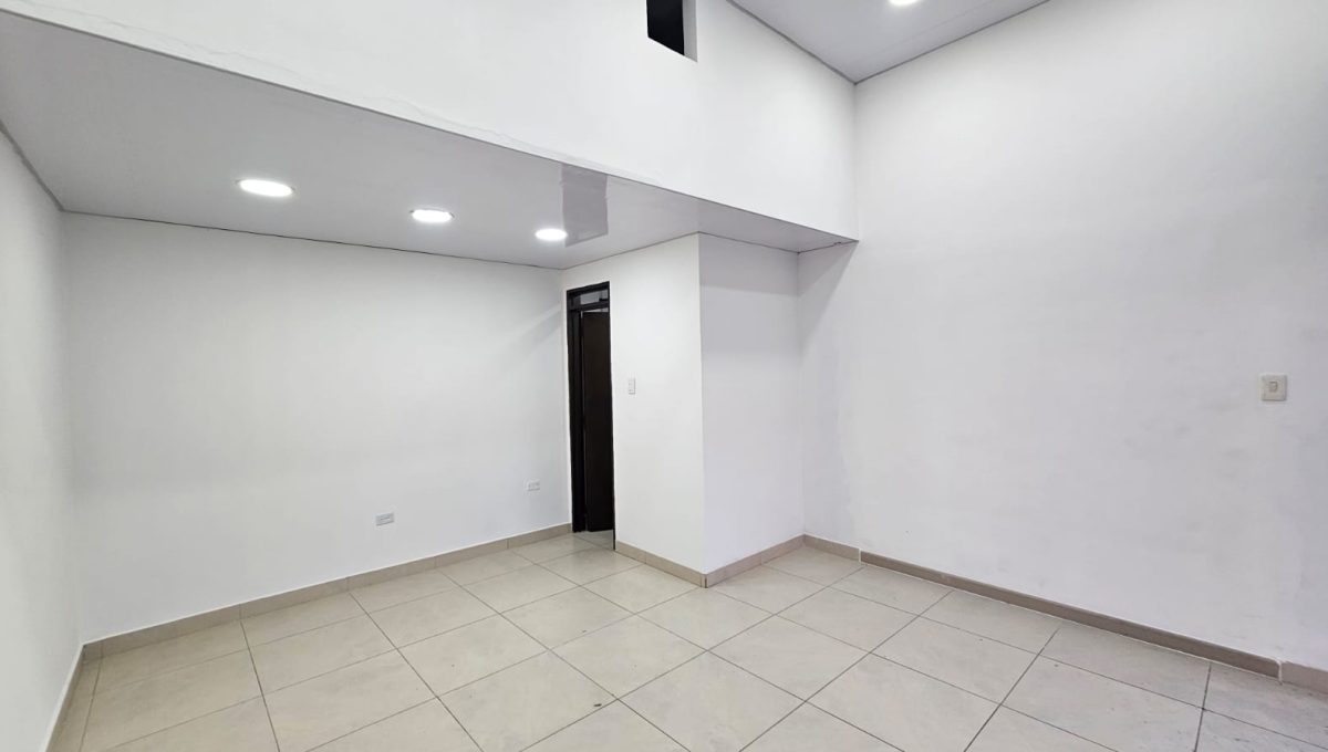 WhatsApp Image 2025-09-13 at 9.46.32 AM (3)